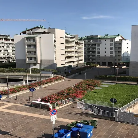 Myroom Station In Town 2 * ベルガモ