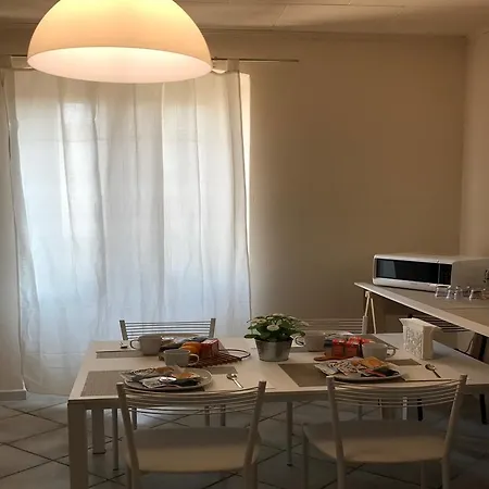 Myroom Station In Town 2 Bérgamo