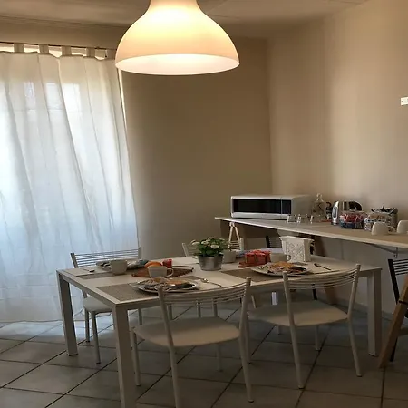 Myroom Station In Town 2 Casa de Férias