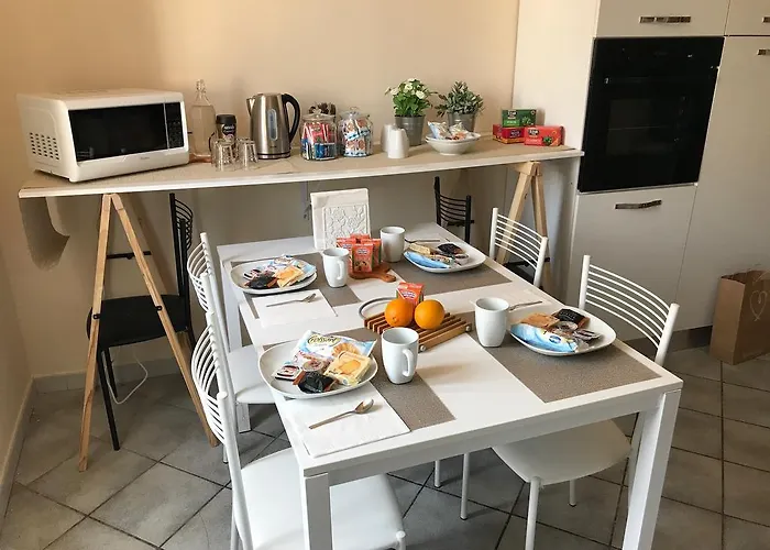 Myroom Station In Town 2