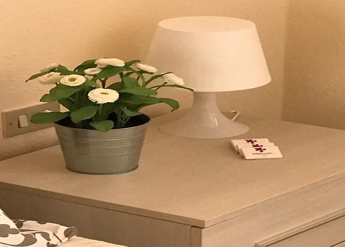 Myroom Station In Town 2